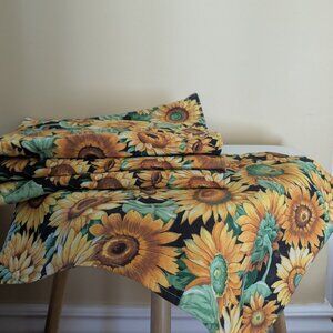 SUNFLOWER PRINT SET OF VINTAGE PLACEMATS